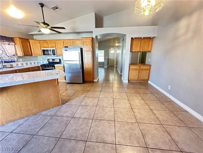 Building Photo - 4426 Cinema Ave