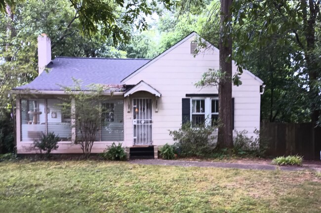 Primary Photo - 295 Norwood Ave NE