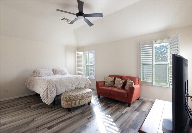 Building Photo - 15007 Miller Meadows Ln