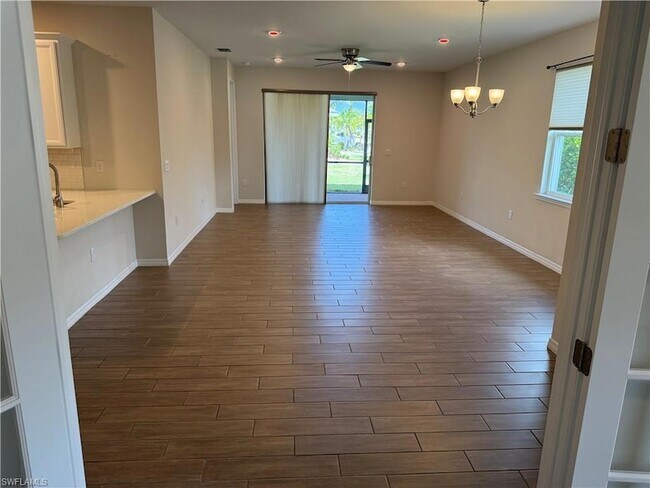 Building Photo - 1273 Enbrook Lp