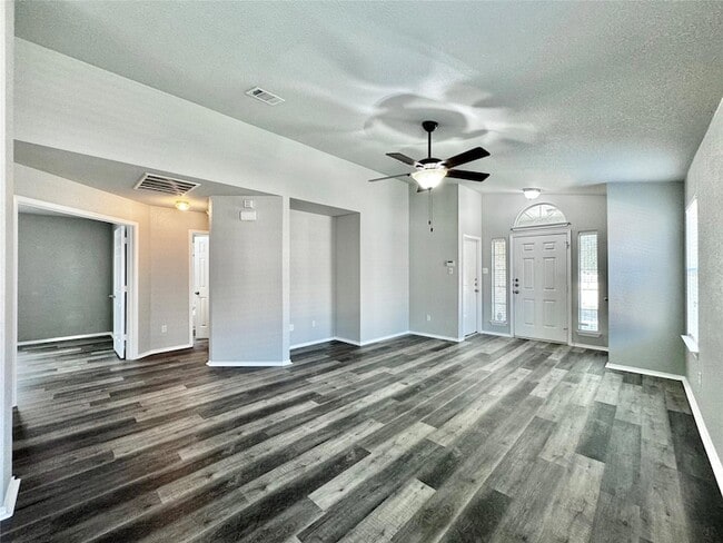 Building Photo - 1014 Aiken Dr