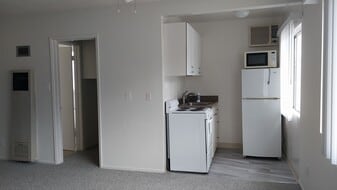 Building Photo - 7327 Newlin Ave
