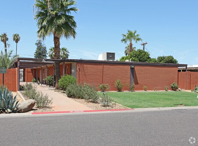 Building Photo - Grandview Condominiums