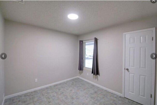 Building Photo - 6104 Bridlington Cir