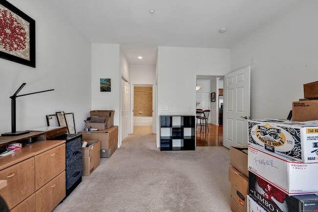 Building Photo - 1 King Philip Dr