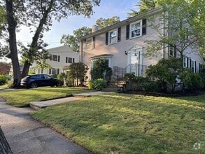 Building Photo - 73 Audubon Dr