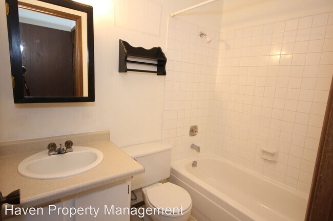 Building Photo - 1 br, 1 bath House - 1003 S 308th  Unit 28