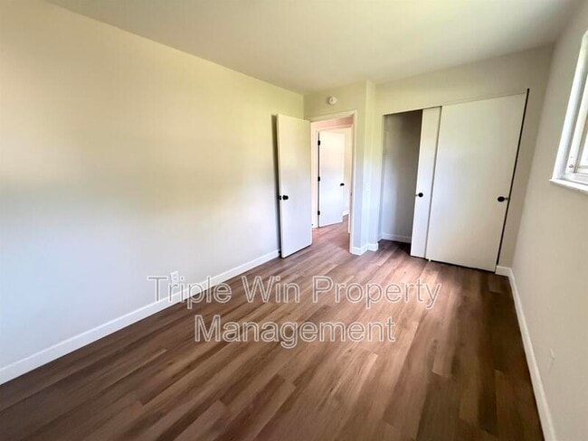 Building Photo - 1265 Central Pkwy