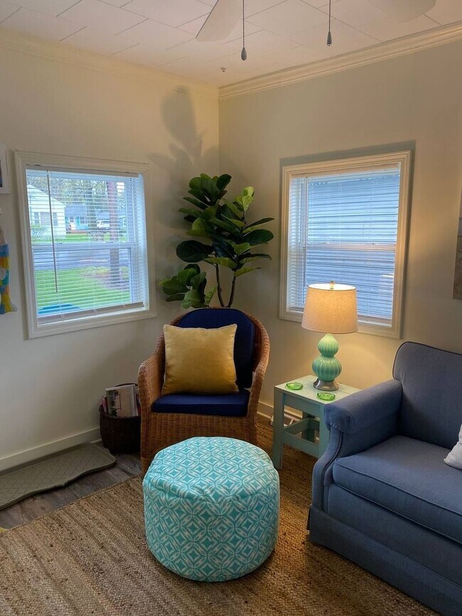 Building Photo - Charming 2BR Cottage on Lake in Niles