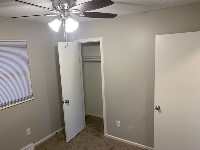 Building Photo - 9715 Donnelly Ave