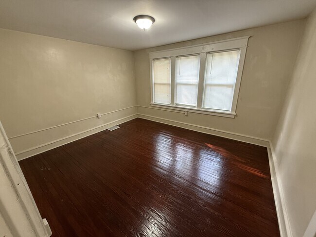Building Photo - 2445 43rd St