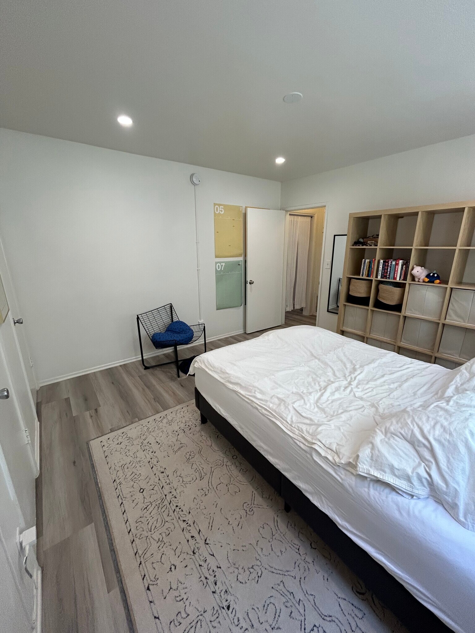 Bedroom - 123 S St Andrews Pl