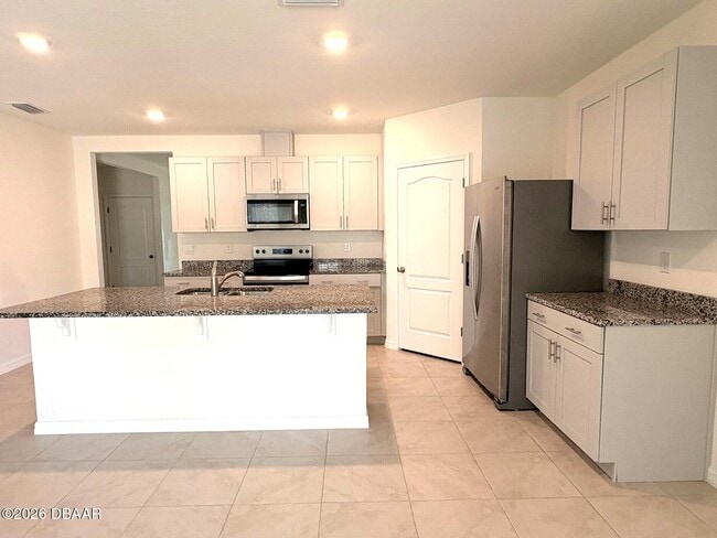 Building Photo - 15 Melogold Dr