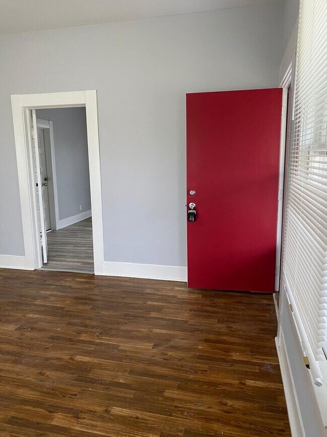 Building Photo - 2781 Sabine Pass Ave