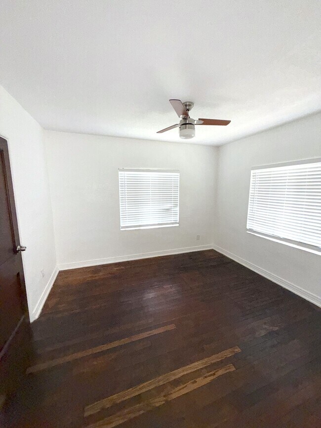 Building Photo - 1415 Asher Ln