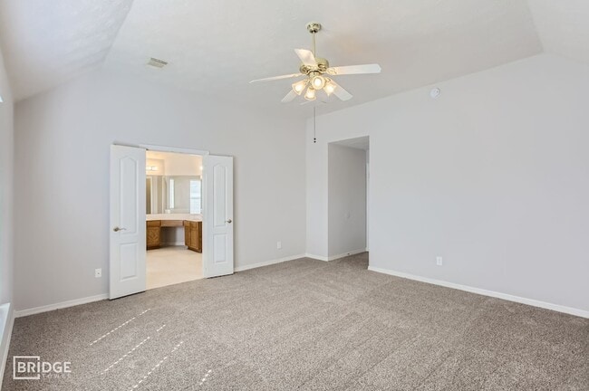 Building Photo - 3138 Red Rover Ct
