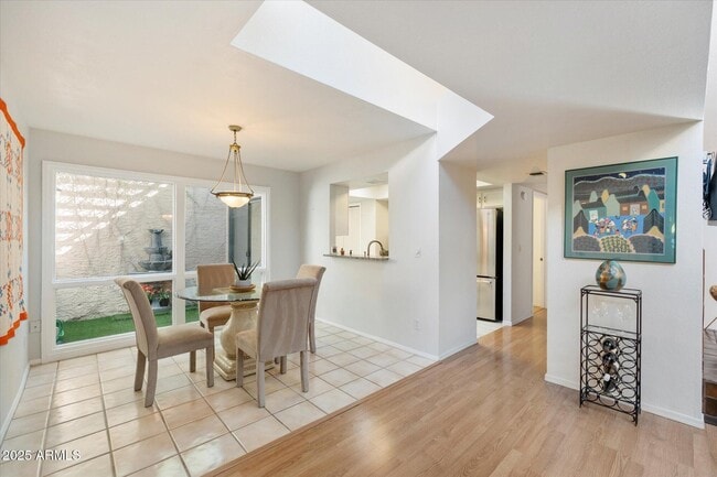 Building Photo - 37300 N Tom Darlington Dr