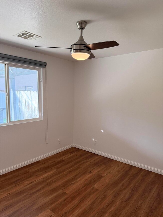 Building Photo - 51905 Avenida Velasco