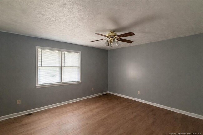 Building Photo - 1943 Shiloh Dr