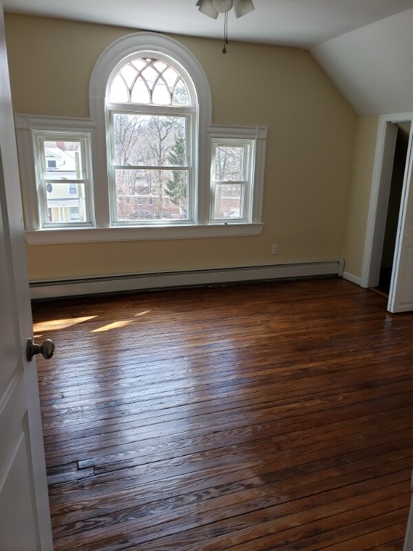 Building Photo - 120 Mill St
