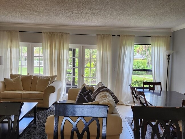 Building Photo - 11863 Wimbledon Cir