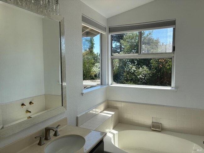 Building Photo - 9587 Wellington Cir