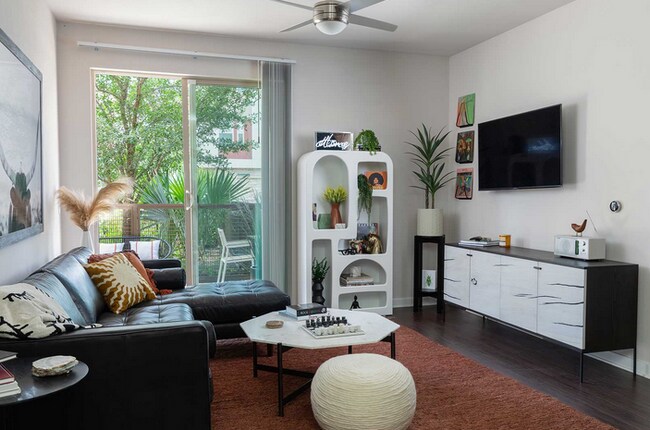 Building Photo - 5635 Diehl Trl-1814