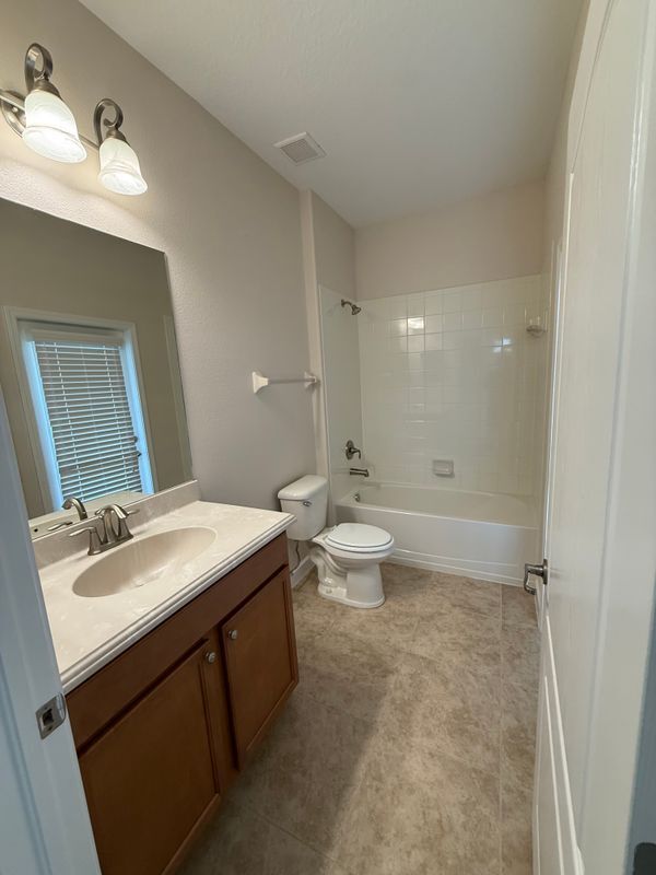 Building Photo - 3684 Gurrero Dr