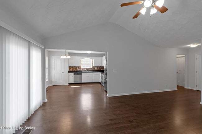 Building Photo - 674 Helm Ln