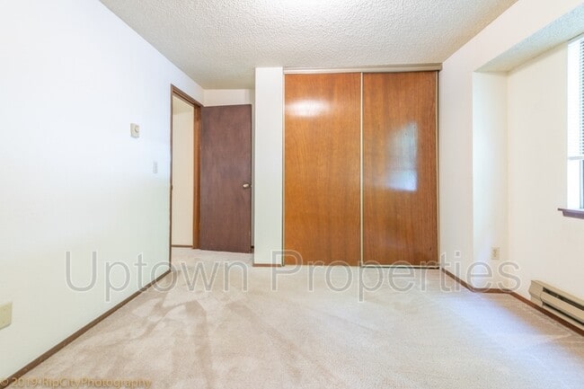 Building Photo - 254 Cervantes Cir