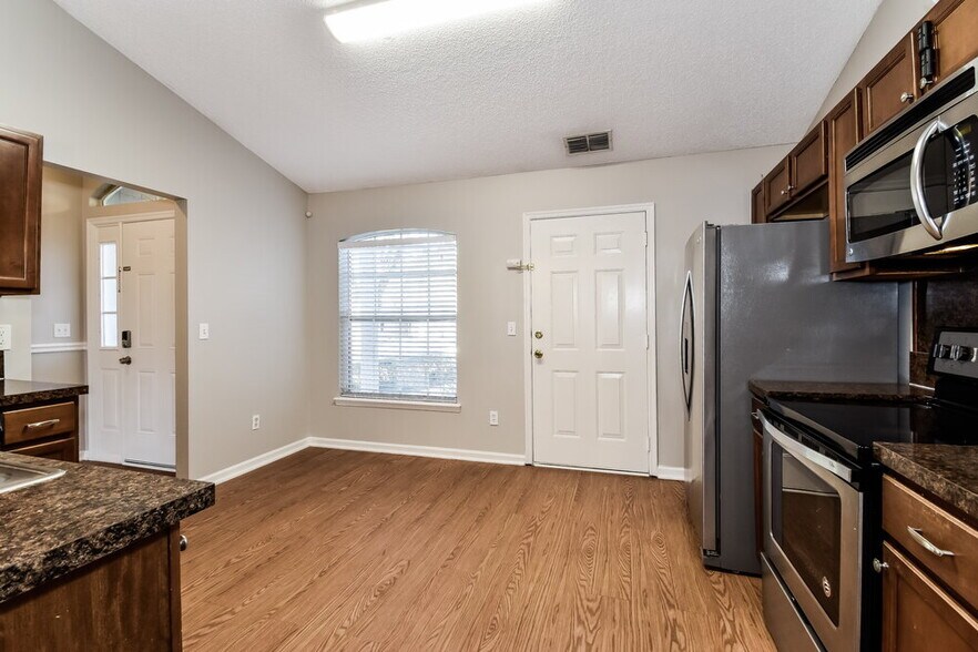 Building Photo - 1243 Windy Willows Dr
