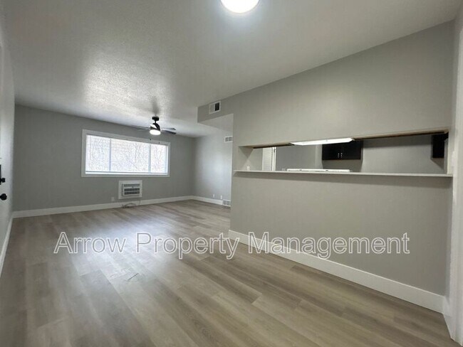 Building Photo - 1010 N 16th St