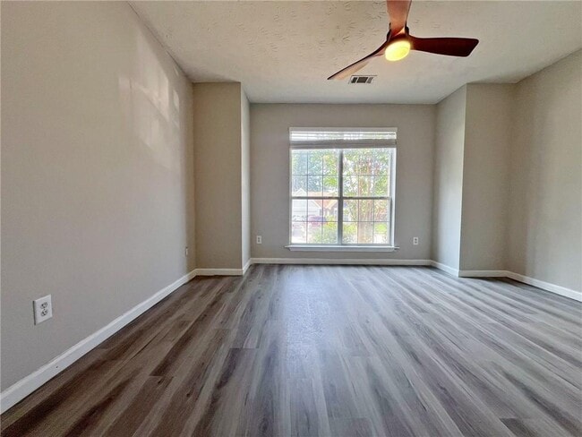 Building Photo - 1680 Racquet Club Cir NW