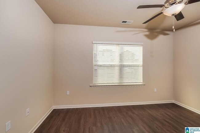 Building Photo - 6147 Rainbow Row
