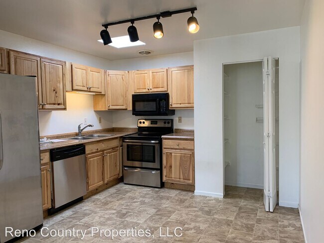 Building Photo - 3 br, 1 bath House - 1015 Baywood Drive