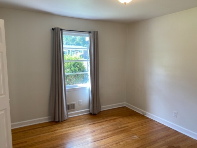 Building Photo - 1606 Winter St