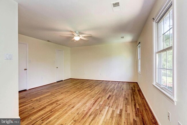 Building Photo - 11220 Broad Green Dr