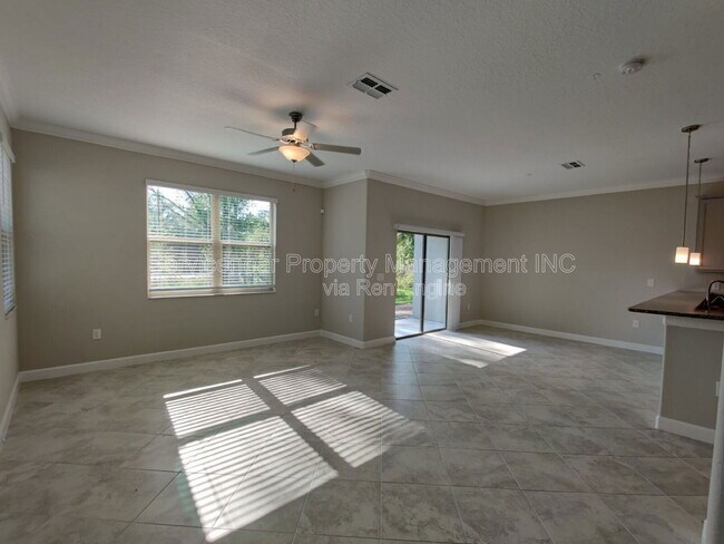 Building Photo - 1312 White Fox Run