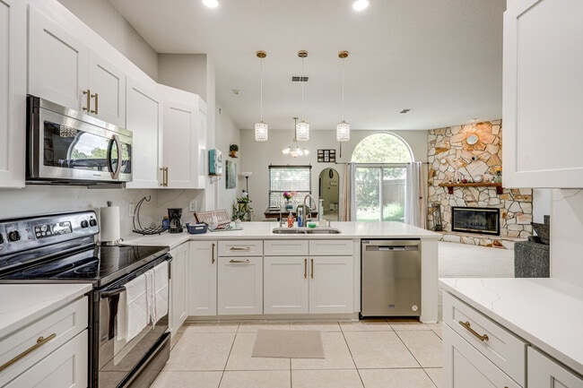 Building Photo - 3812 Tallcott Dr