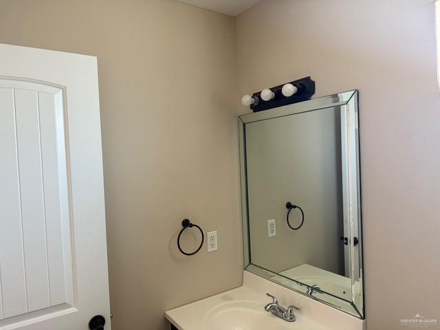 Building Photo - 14 University Ave