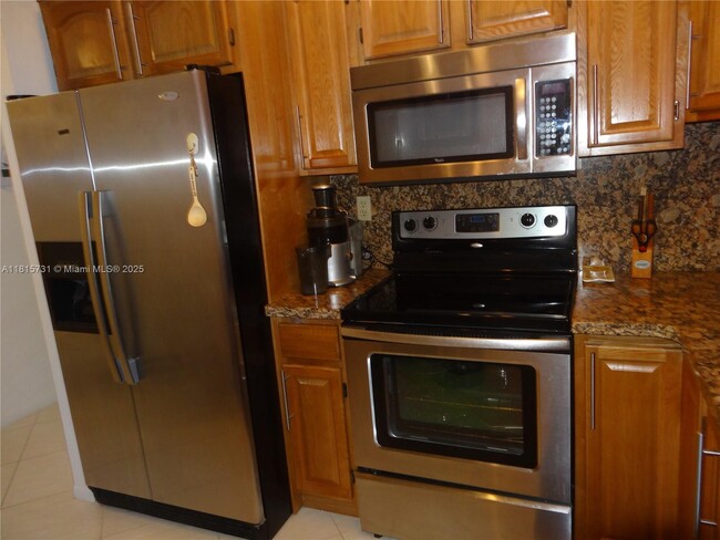 Building Photo - 600 Three Islands Boulevard