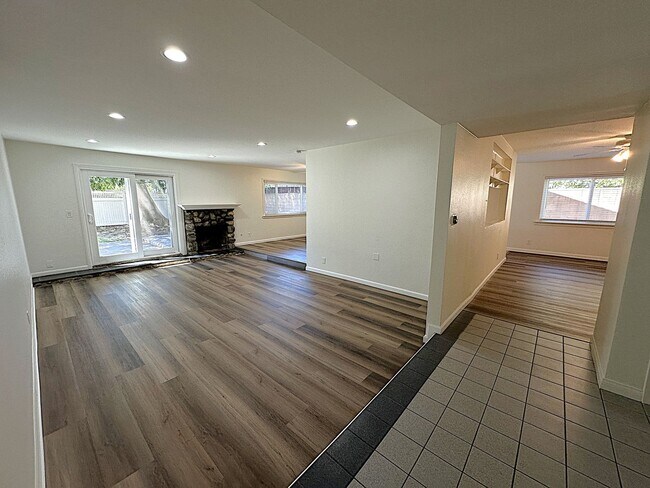 Building Photo - Spacious 3-Bedroom Retreat with Renovated ...