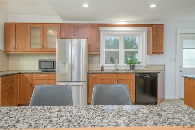 Building Photo - 68 Onondaga St