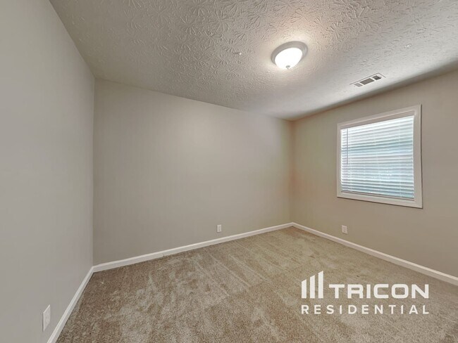 Building Photo - 4405 Cindy Pl SE