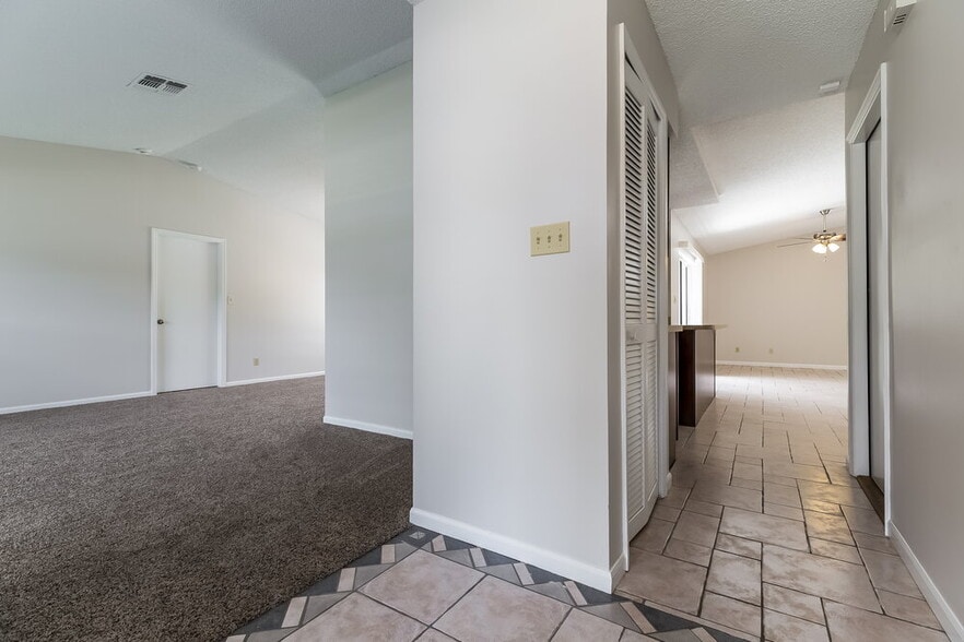 Building Photo - 14711 Astina Way