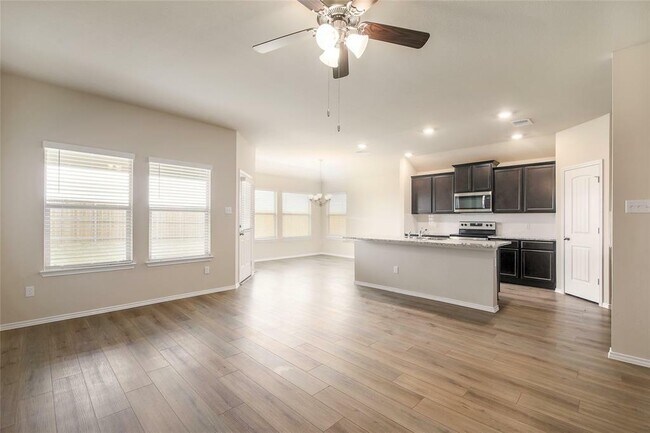 Building Photo - 401 Yemen Rd