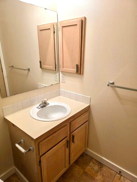 Building Photo - 1001 W Casino Rd