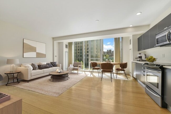 Building Photo - 2 Earhart St