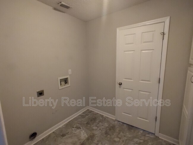 Building Photo - 101 Wayfair Ln