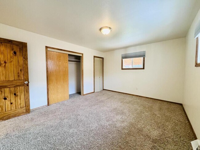 Building Photo - 1513 Wilder Ave